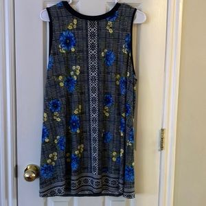 Super cute summer tank top! Size XXL made by Apt. 9!!